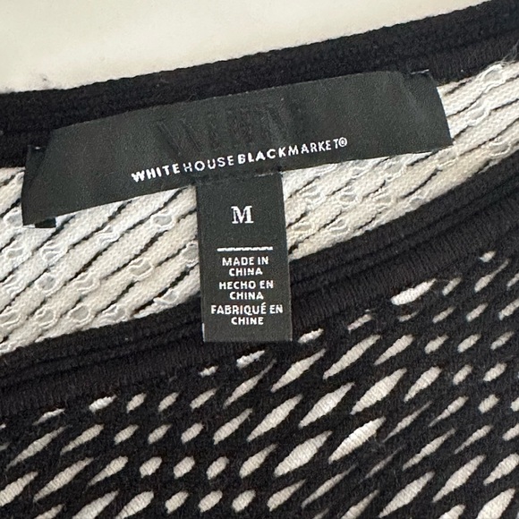 White House Black Market Black & White Sweater V Neck Tank size Medium - Picture 4 of 10